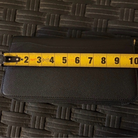 Coach Shoulder Crossbody Bag - Picture 15 of 16